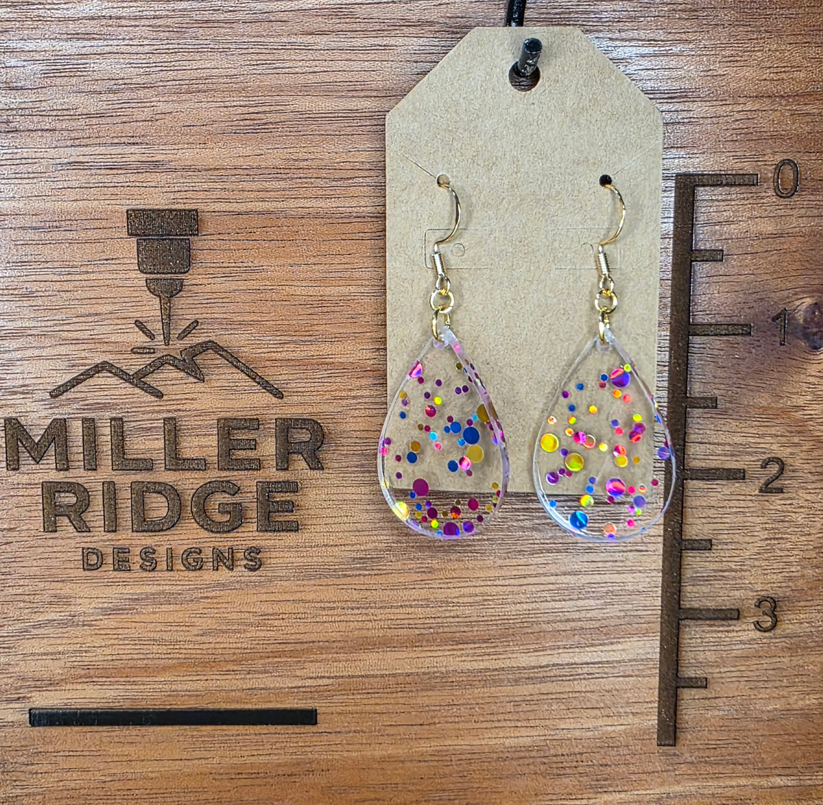 Confetti teardrop