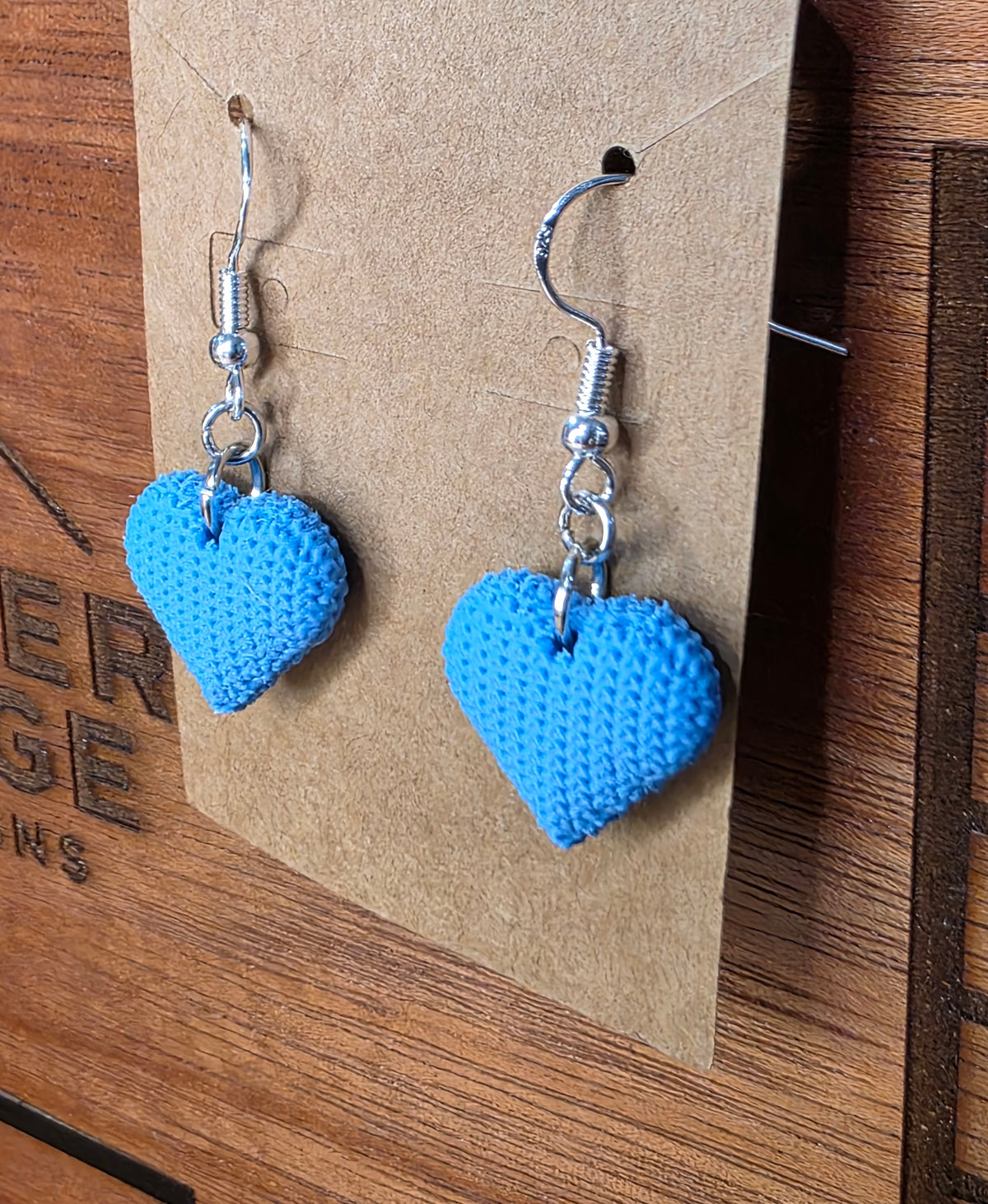 Knitted hearts (light blue)