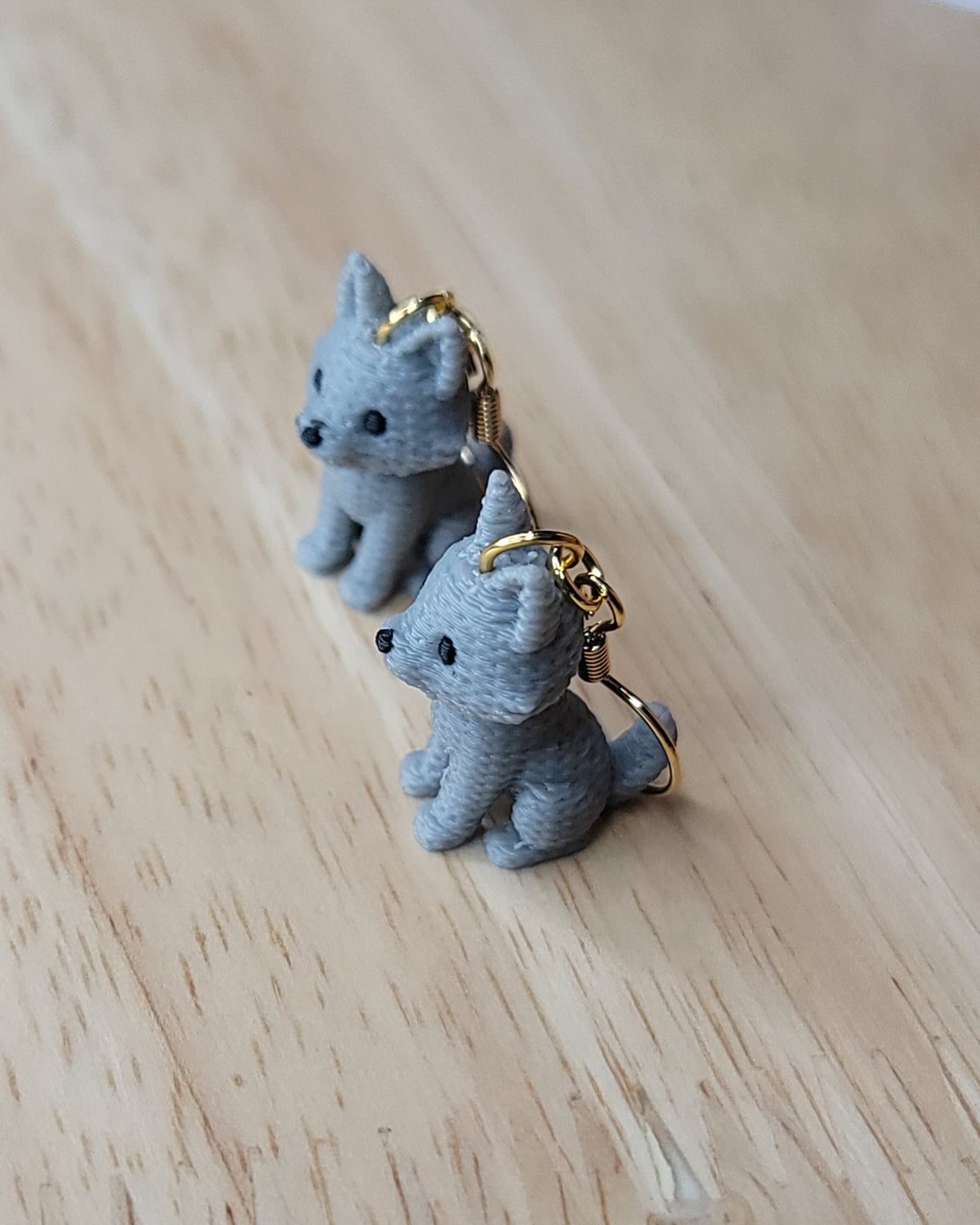 Knitted grey wolf