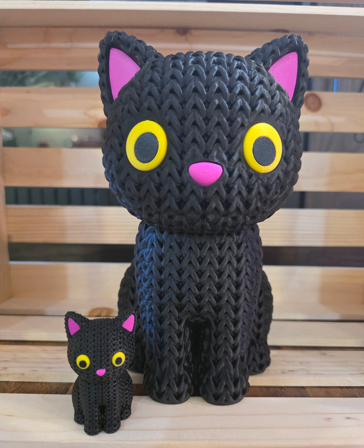 Giant Spooky cat