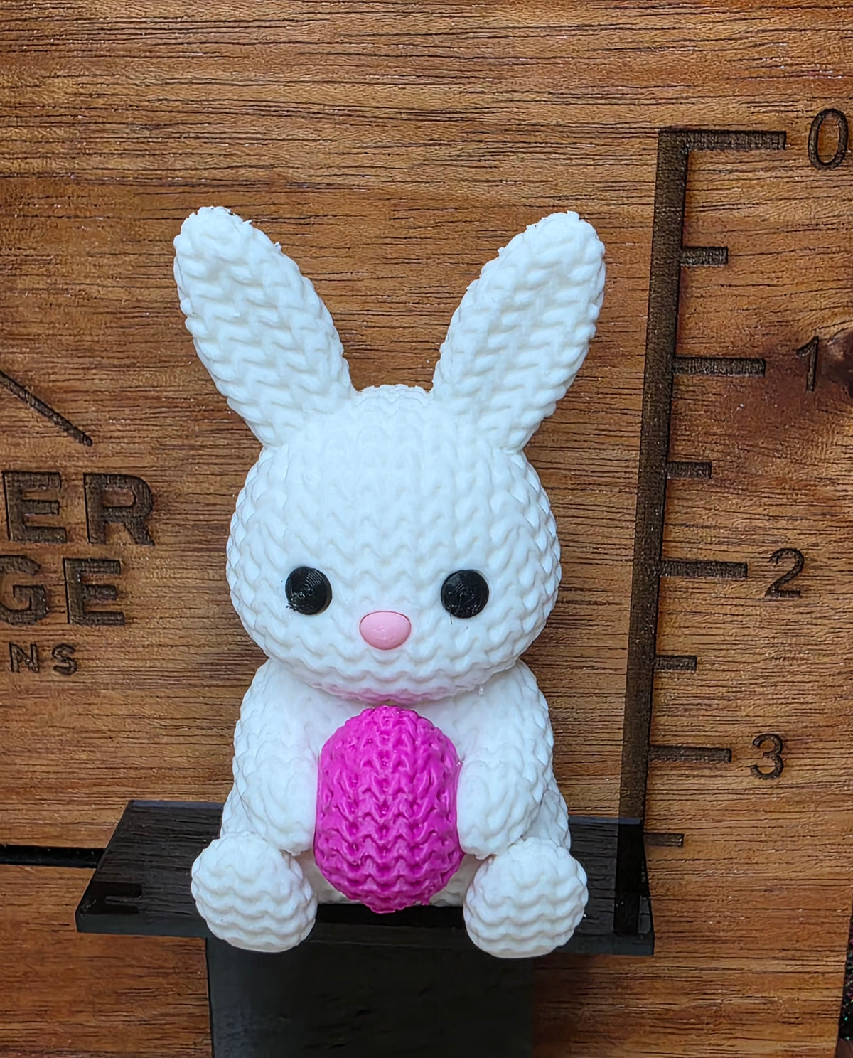 White bunny with egg (5 different colors)