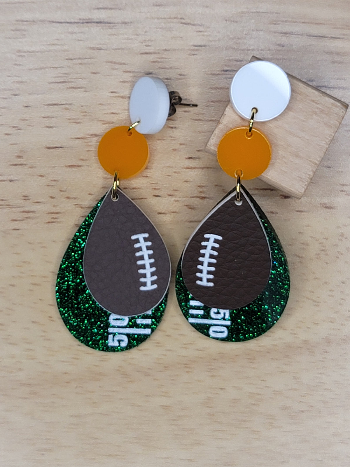 Football 50 yard line dangle